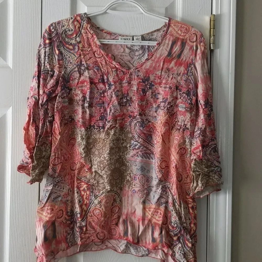 Cato shark bite  print blouse Sz S